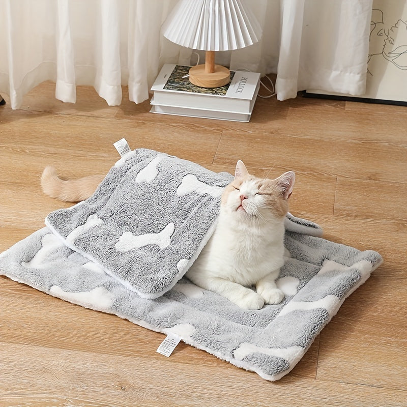 Cozy Self-Warming Pet Bed Mat - Washable, Reversible Fleece for Dogs & Cats